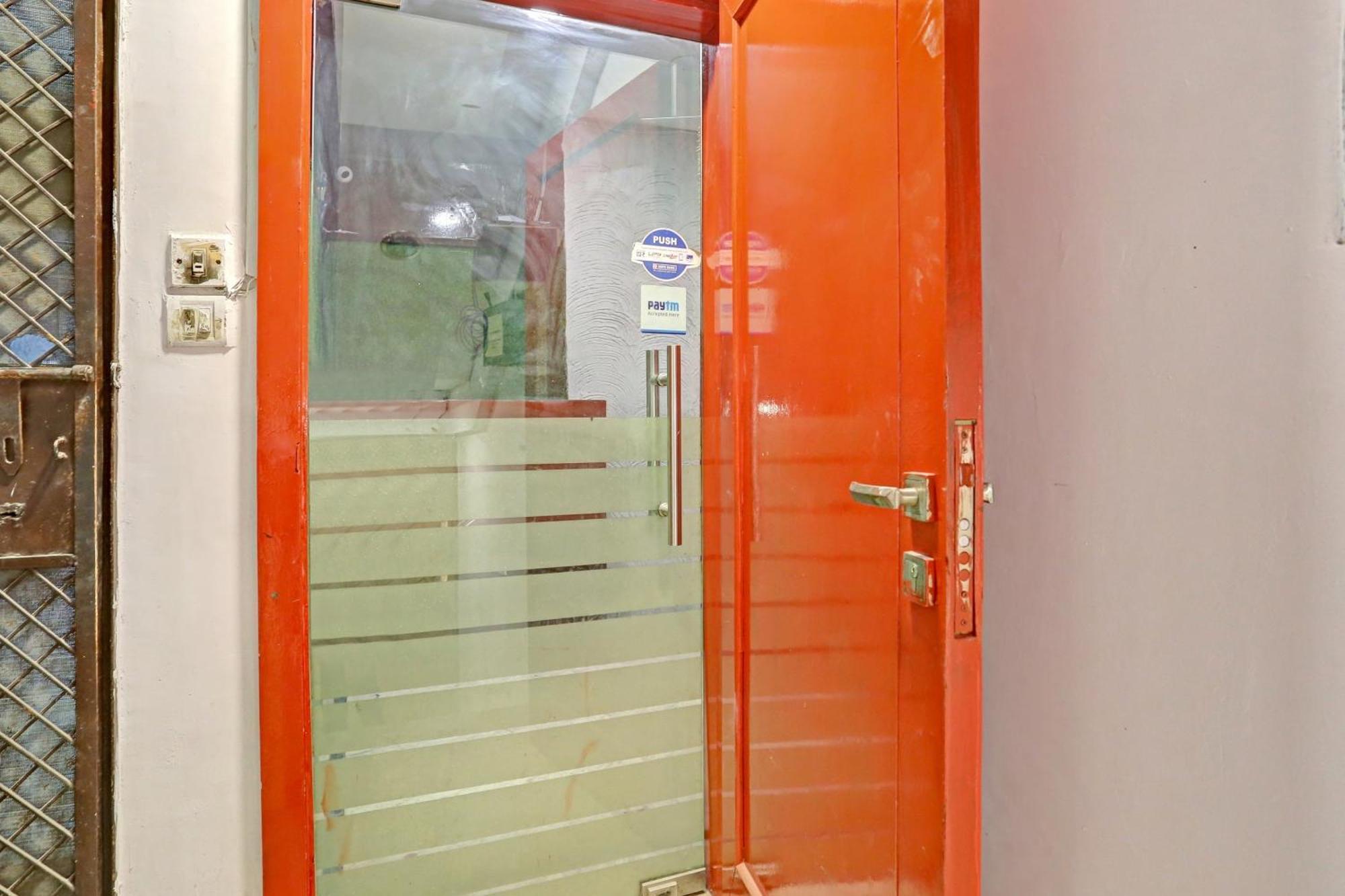 O Kashish Residency 3* New Delhi